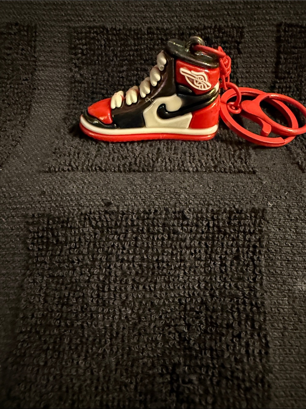Sneaker Nike Keychain in Black, Red & White